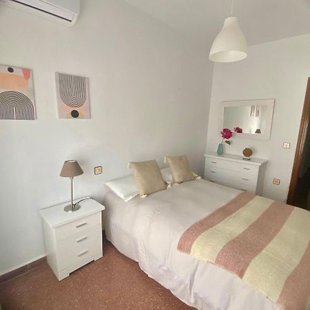 Vera Apartment, Acogedor Y Tranquilo En El Corazon De La Ciudad Antequera Exteriör bild