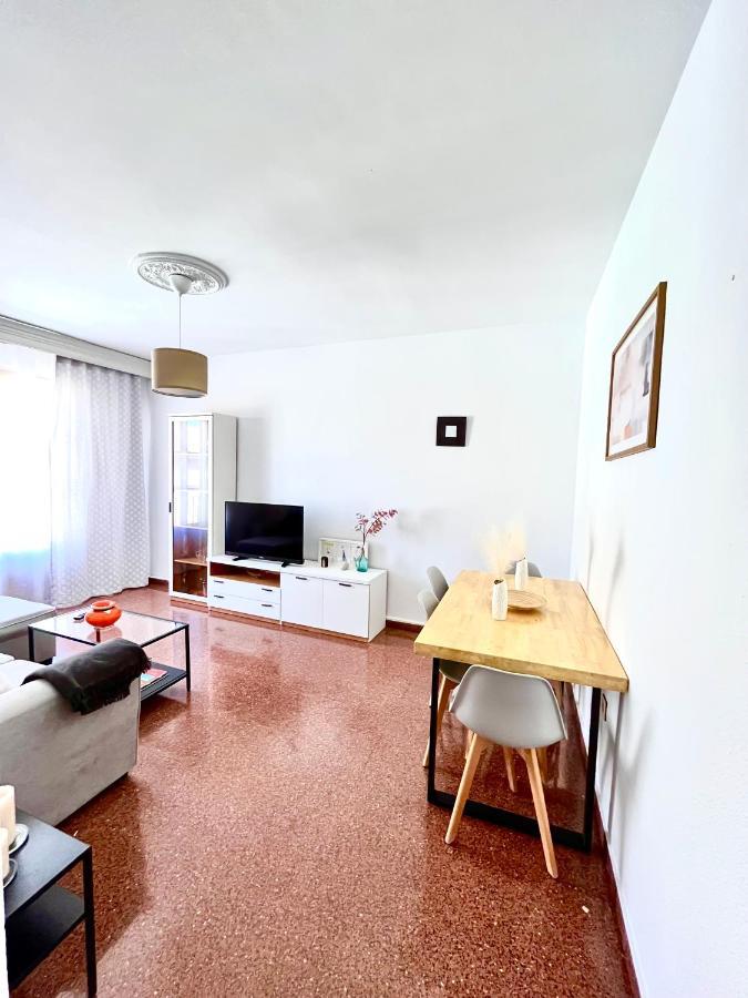 Vera Apartment, Acogedor Y Tranquilo En El Corazon De La Ciudad Antequera Exteriör bild