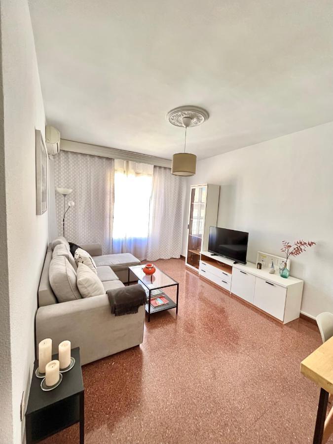 Vera Apartment, Acogedor Y Tranquilo En El Corazon De La Ciudad Antequera Exteriör bild