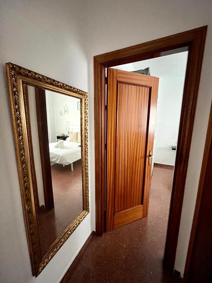 Vera Apartment, Acogedor Y Tranquilo En El Corazon De La Ciudad Antequera Exteriör bild
